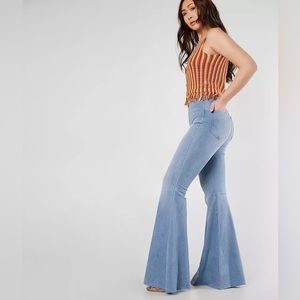 Free People Float On Flare Stretch Jean in Bermondsey Blue | Size 29